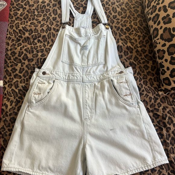 Levi's Women's Striped Overall Shorts - Picture 1 of 6